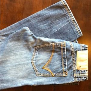 Five/four jeans from the buckle..